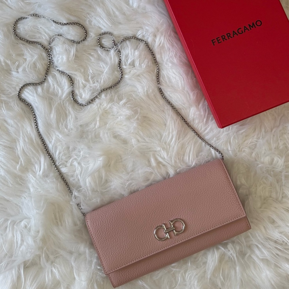 FERRAGAMO GANCINI SOFT WOC